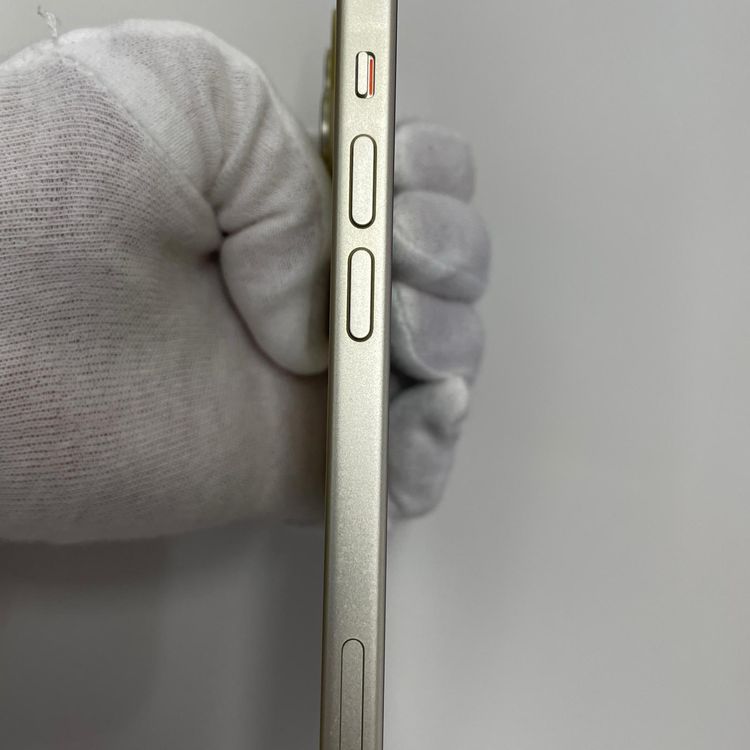 iPhone 15 256GB �������� SIM���å������