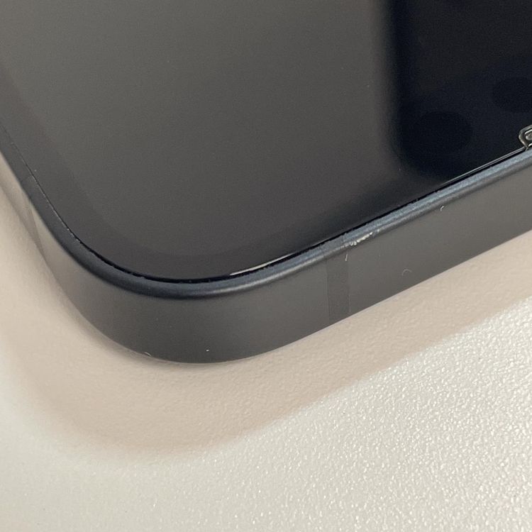iPhone 16e 256GB �֥�å� SIM���å������