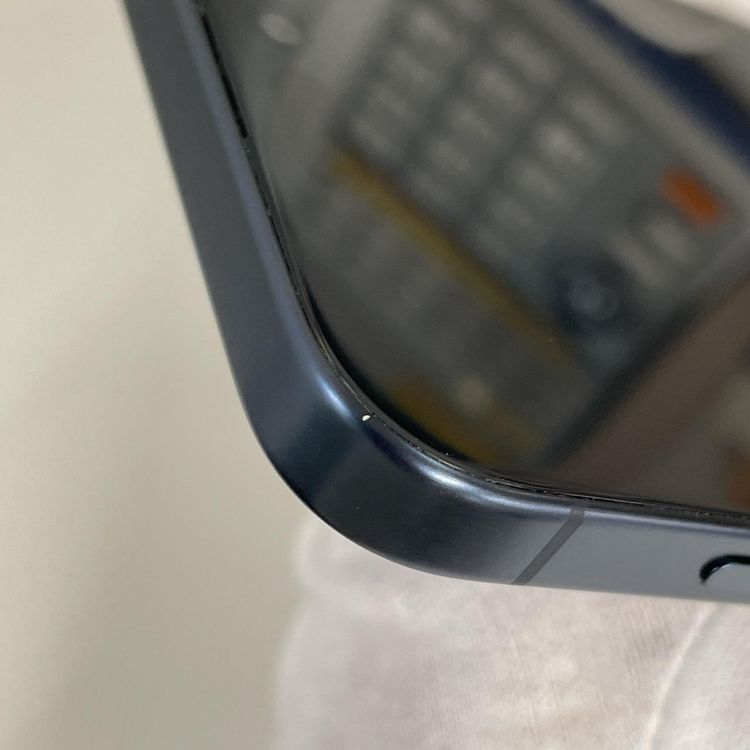 ���������¡��� iPhone 15 Pro 256GB �֥롼�����˥��� SIM���å������