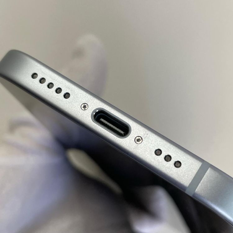 ���������¡��� iPhone 15 256GB �֥롼 SIM���å������