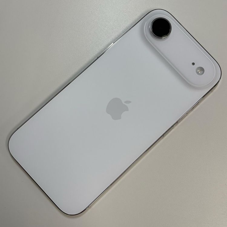���������¡��� iPhone Air 256GB ���饦�ɥۥ磻�� SIM���å������