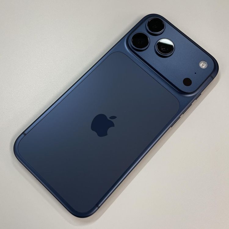 iPhone 17 Pro Max 256GB �ǥ����ץ֥롼 SIM���å������