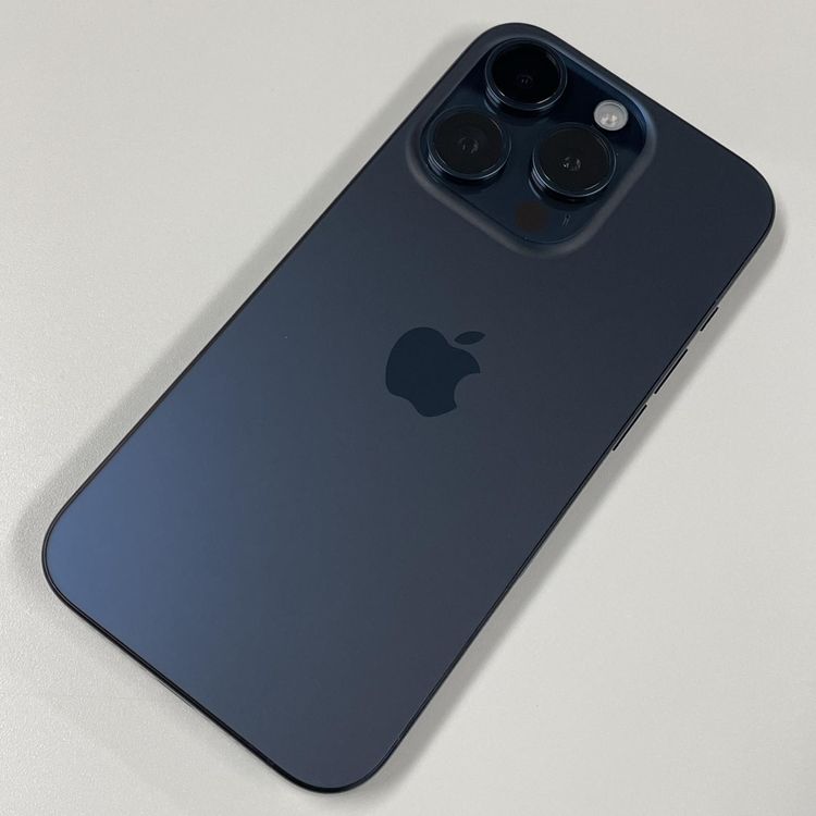 iPhone 15 Pro 256GB ֥롼˥ SIMå