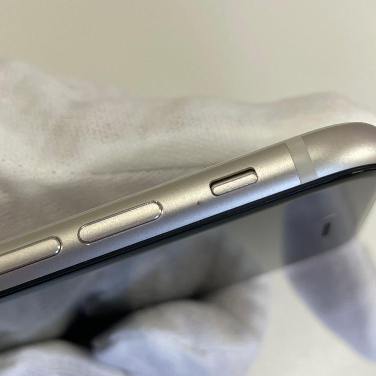���������¡��� iPhone SE(��3����) 64GB �������饤�� SIM���å������