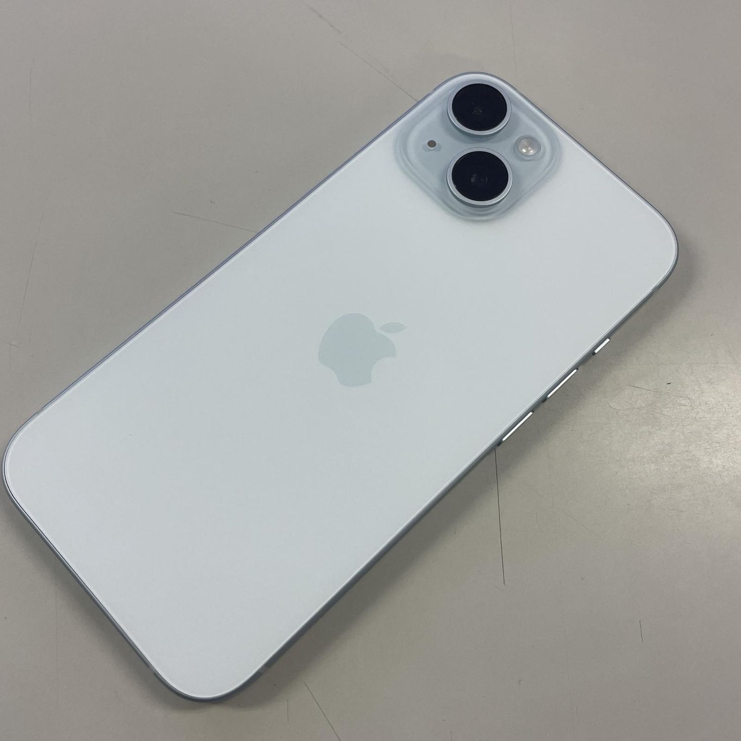 ムスビー｜iPhone 15 128GB ブルー SIMロック解除済【iPhone15 NTT 