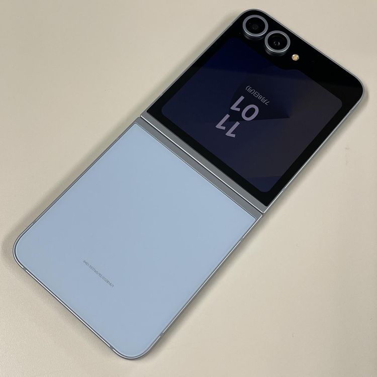 ���������¡��� Galaxy Z Flip6 SCG29 256GB �֥롼 SIM���å������