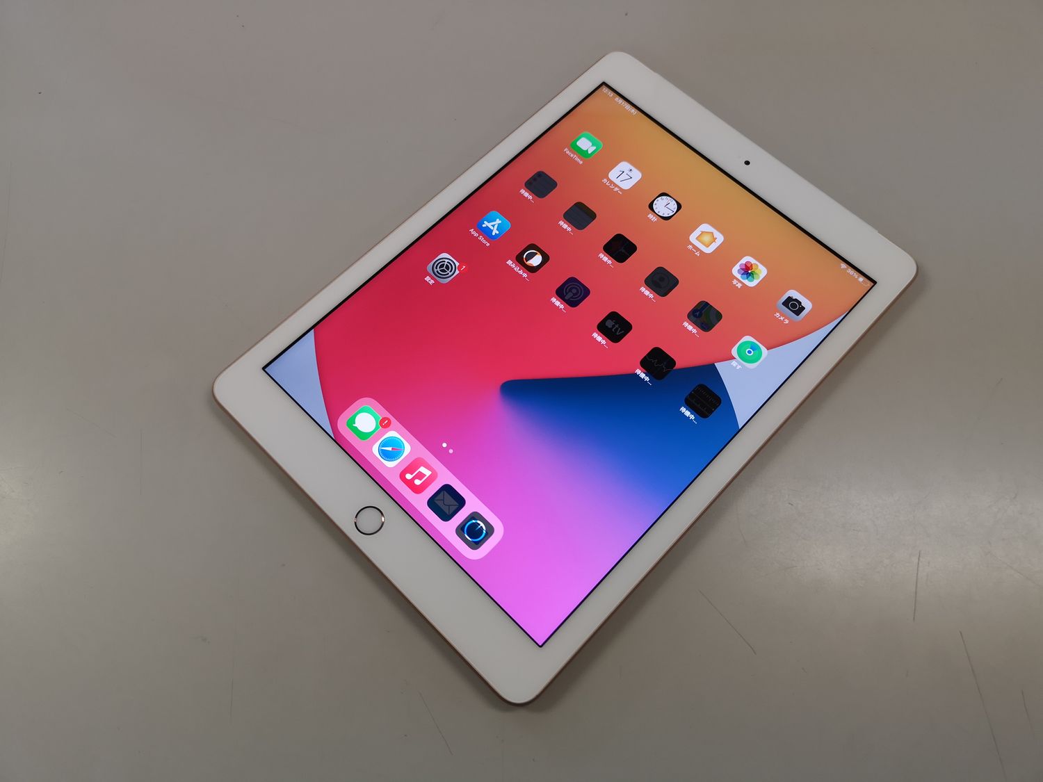 ムスビー｜☆利用制限〇☆docomo iPad第6世代WiFi+Cellular 32GB SIM 