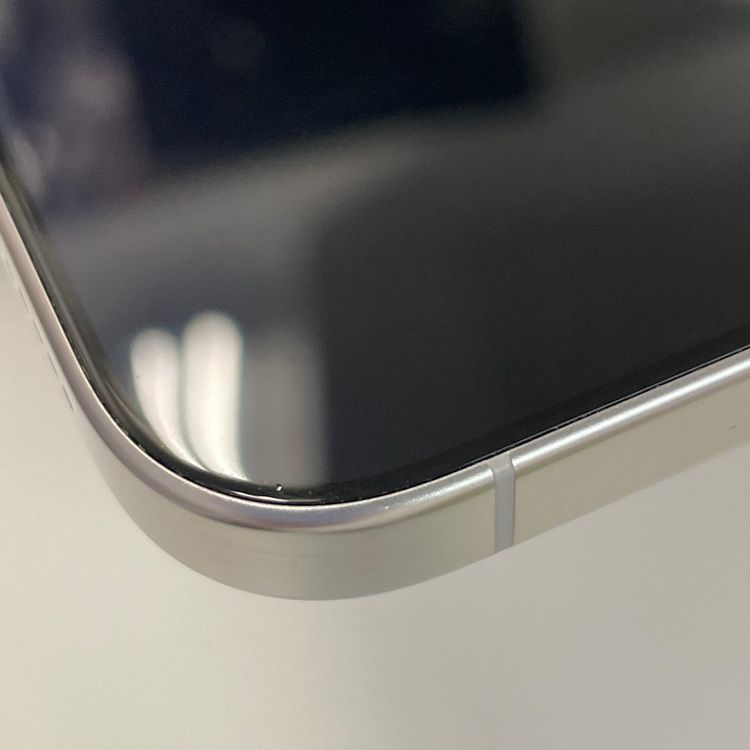 iPhone 16 Pro Max 256GB �ۥ磻�ȥ����˥��� SIM���å������