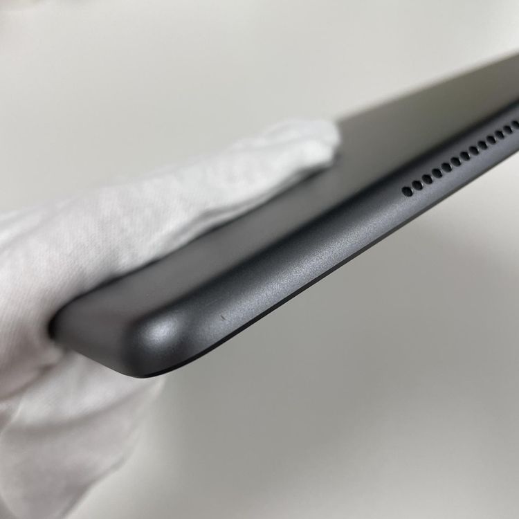 ���������¡��� iPad ��8���� WiFi 32GB ���ڡ������쥤