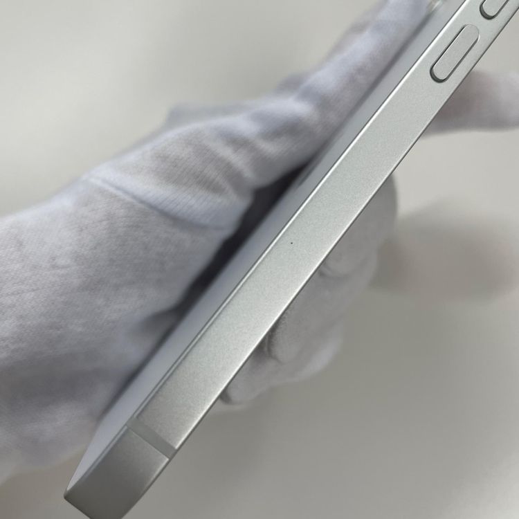iPhone 17e 256GB �ۥ磻�� SIM���å������