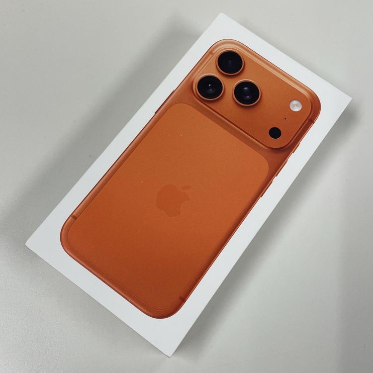 iPhone 17 Pro 256GB �����ߥå������ SIM���å������