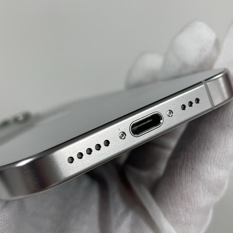 iPhone 15 Pro 256GB �ۥ磻�ȥ����˥��� SIM���å������