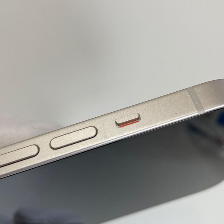 ���������¡��� iPhone 14 128GB �������饤�� SIM���å������