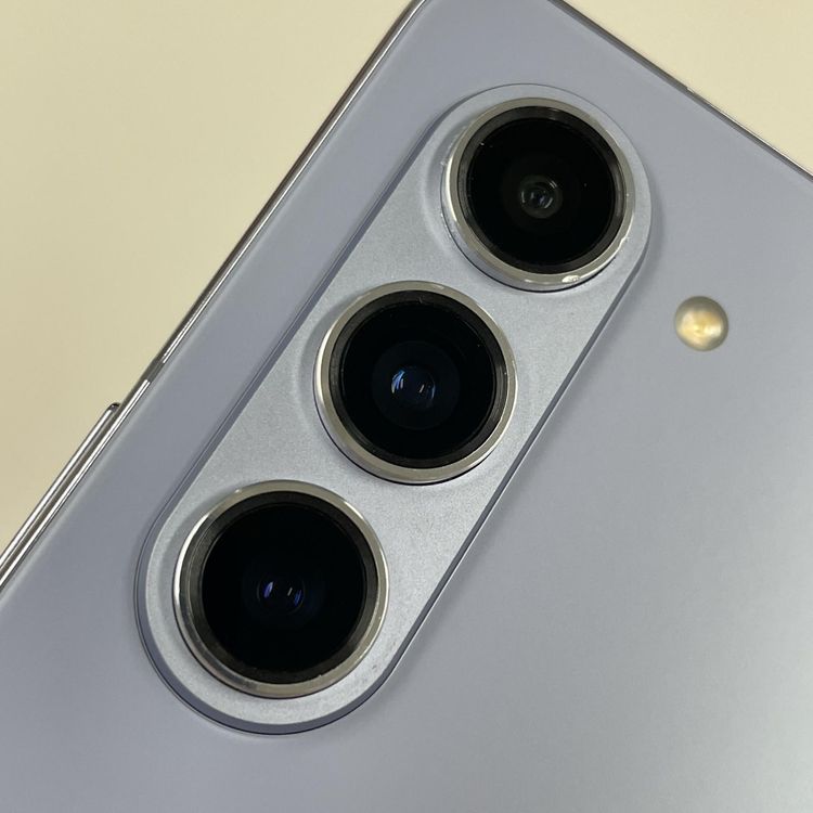 ���������¡��� Galaxy Z Fold5 SCG22 256GB ���������֥롼 SIM���å������