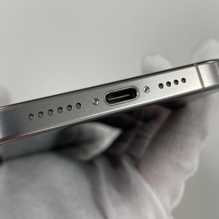 iPhone 15 Pro Max 512GB �ۥ磻�ȥ����˥��� SIM���å������