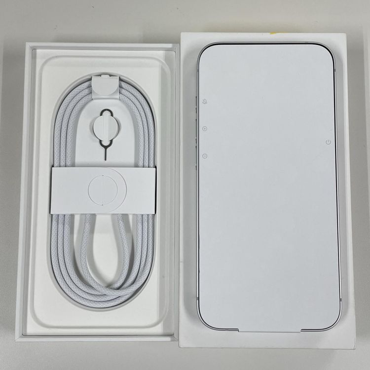 ���������¡��� iPhone 16e 128GB �ۥ磻�� SIM���å������