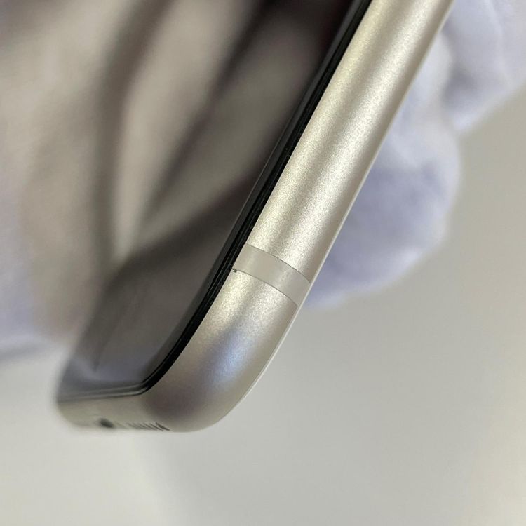 ���������¡��� iPhone SE(��3����) 64GB �������饤�� SIM���å������