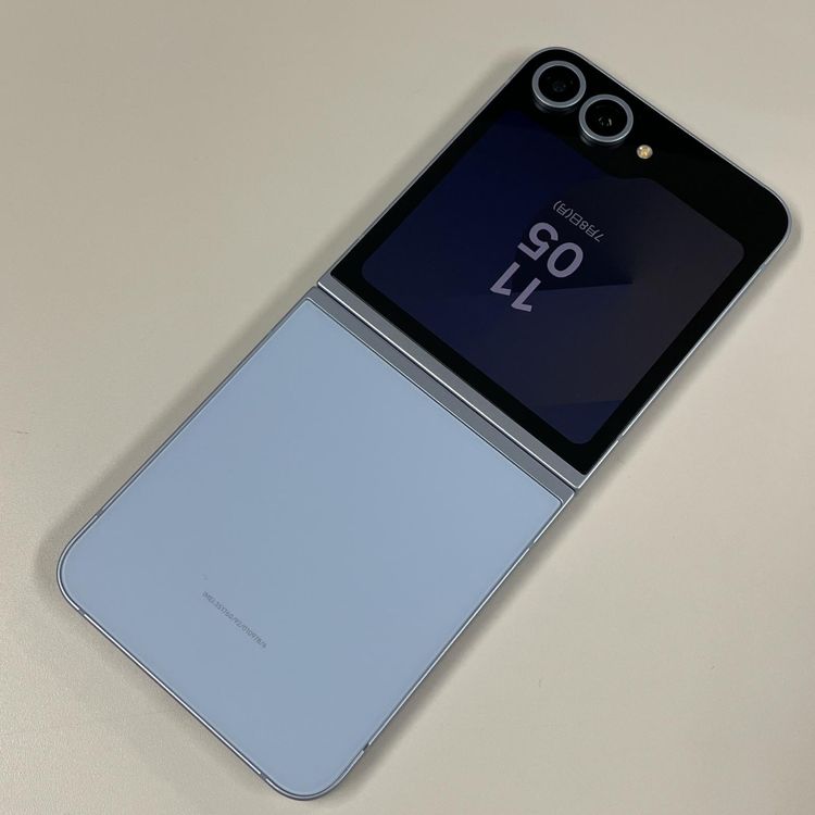 ���������¡��� Galaxy Z Flip6 SCG29 256GB �֥롼 SIM���å������