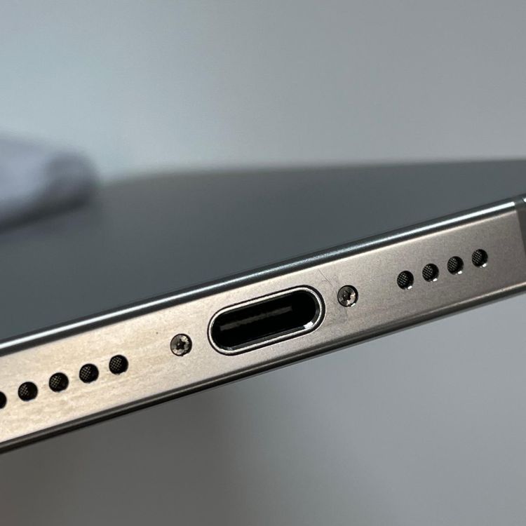 iPhone 16 Pro Max 256GB �ʥ���������˥��� SIM���å������