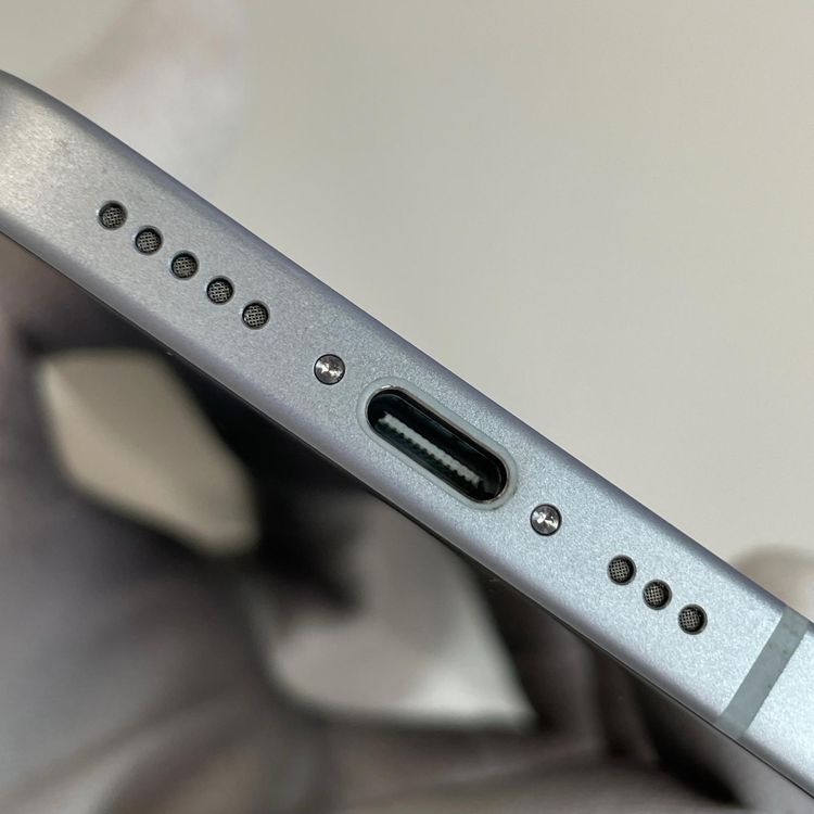 ���������¡��� iPhone 15 128GB �֥롼 SIM���å������