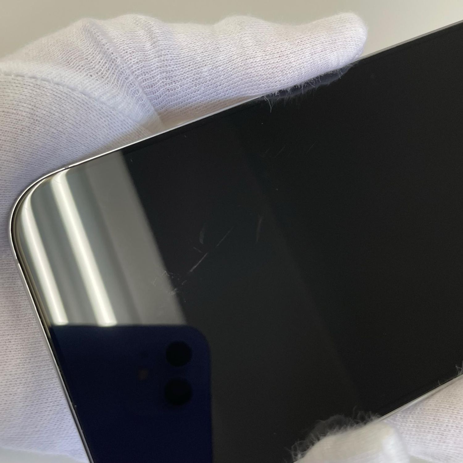 ムスビー｜iPhone 16 Pro 256GB ホワイトチタニウム SIMロック解除済 