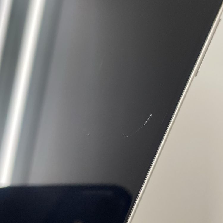 iPhone 15 Pro Max 256GB �ۥ磻�ȥ����˥��� SIM���å������