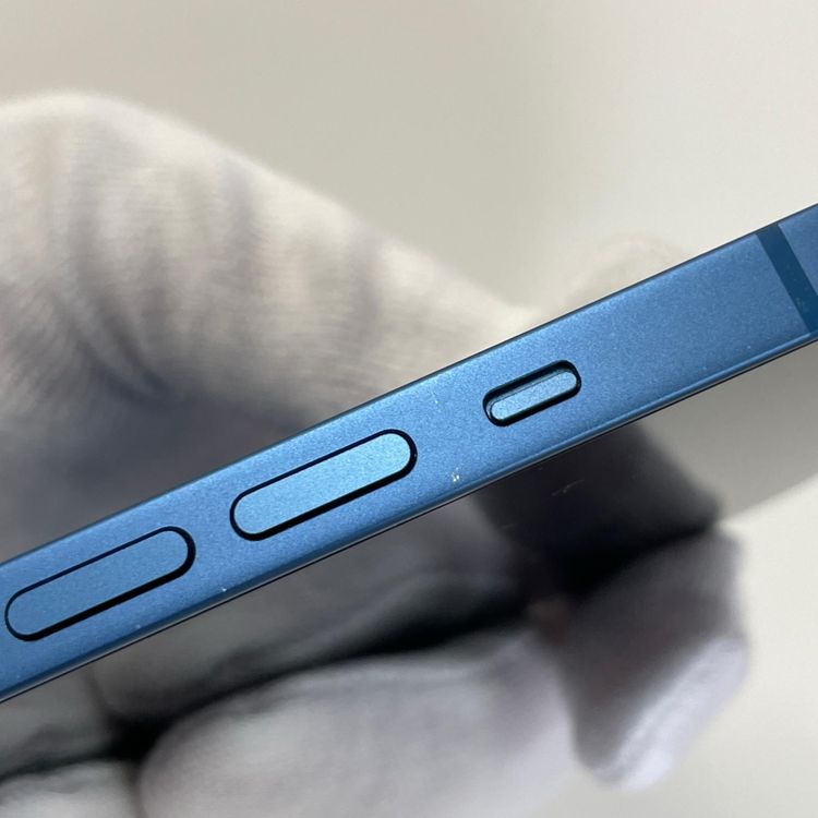 ���������¡��� iPhone 13 256GB �֥롼 SIM���å������