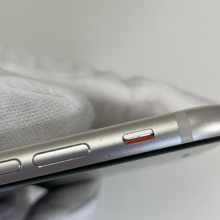 ���������¡��� iPhone SE(��3����) 64GB �������饤�� SIM���å������