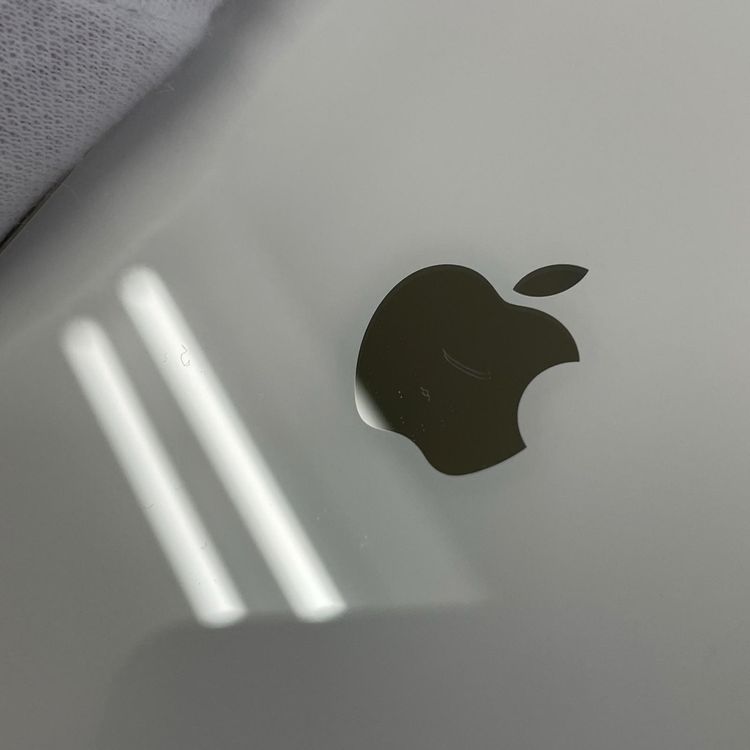 ���������¡��� iPhone SE(��3����) 64GB �������饤�� SIM���å������