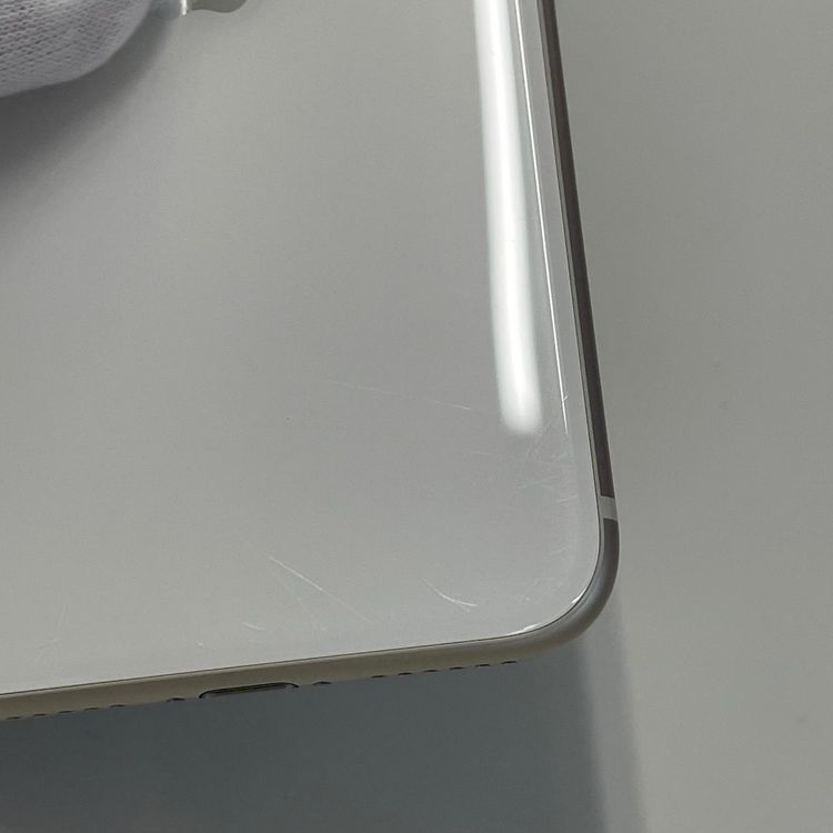 ���������¡��� iPhone SE(��3����) 64GB �������饤�� SIM���å������