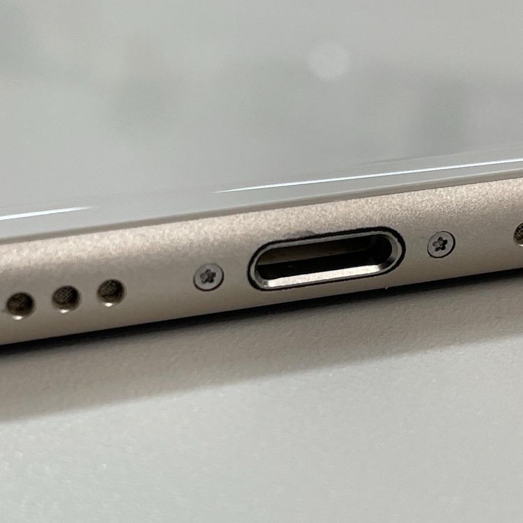 ���������¡��� iPhone SE(��3����) 64GB �������饤�� SIM���å������