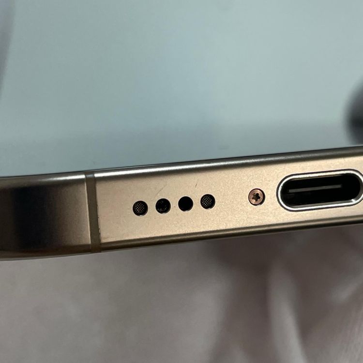 ���������¡��� iPhone 16 Pro Max 1TB �ǥ����ȥ����˥��� SIM���å������