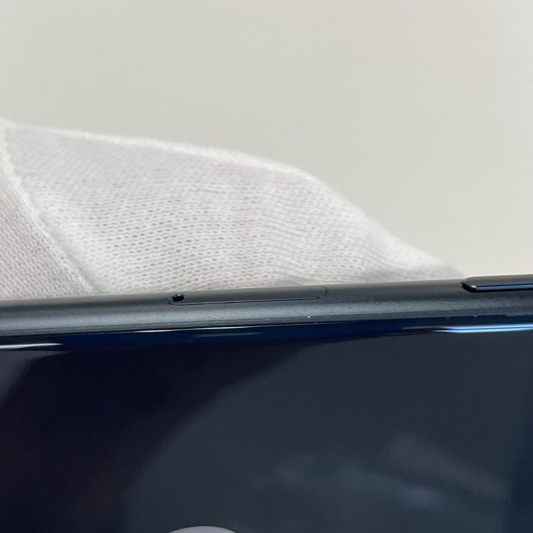 ���������¡��� iPhone SE(��3����) 64GB �ߥåɥʥ��� SIM���å������