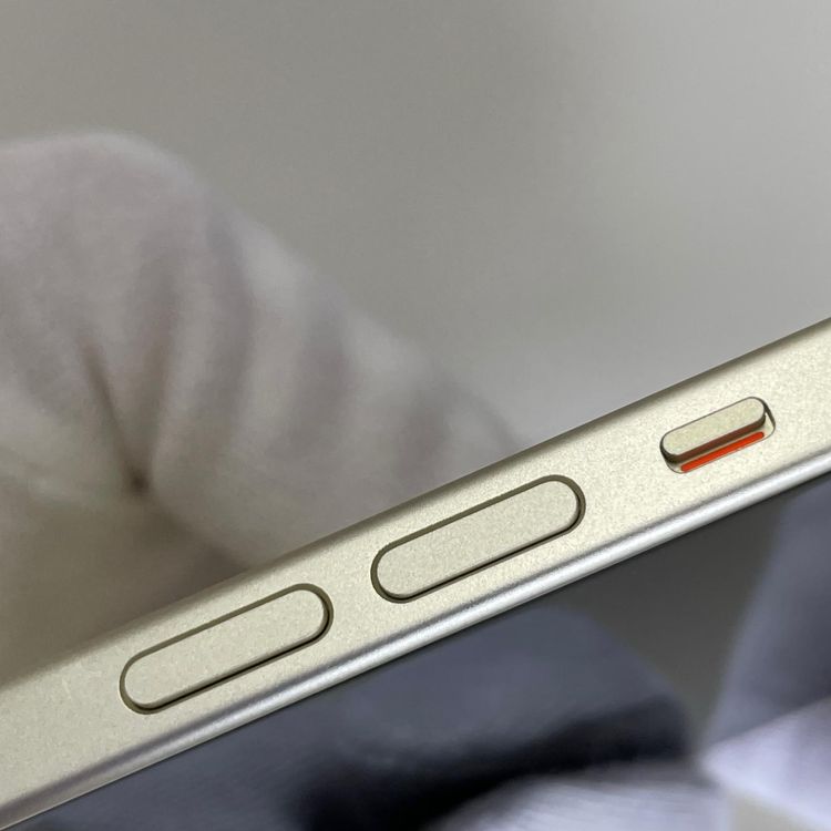 iPhone 15 128GB �������� SIM���å������