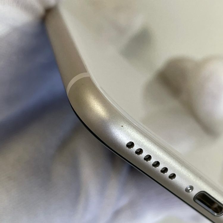���������¡��� iPhone SE(��3����) 64GB �������饤�� SIM���å������
