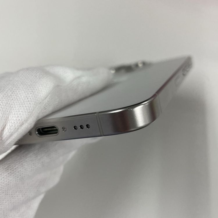 iPhone 15 Pro 256GB �ۥ磻�ȥ����˥��� SIM���å������