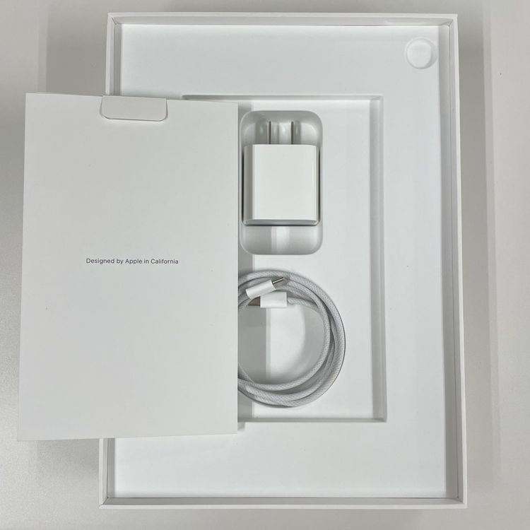 iPad (A16) WiFi+Cellular 128GB �֥롼 SIM���å������