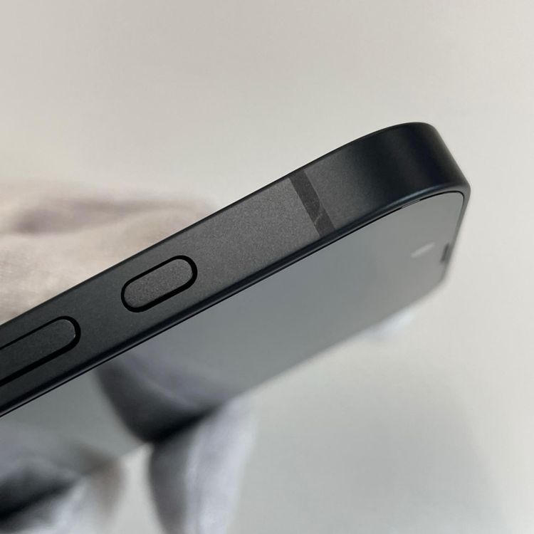 iPhone 16e 128GB �֥�å� SIM���å������
