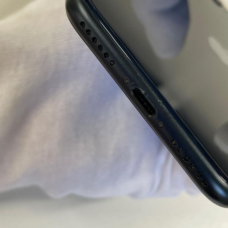 ���������¡��� iPhone SE(��3����) 64GB �ߥåɥʥ��� SIM���å������