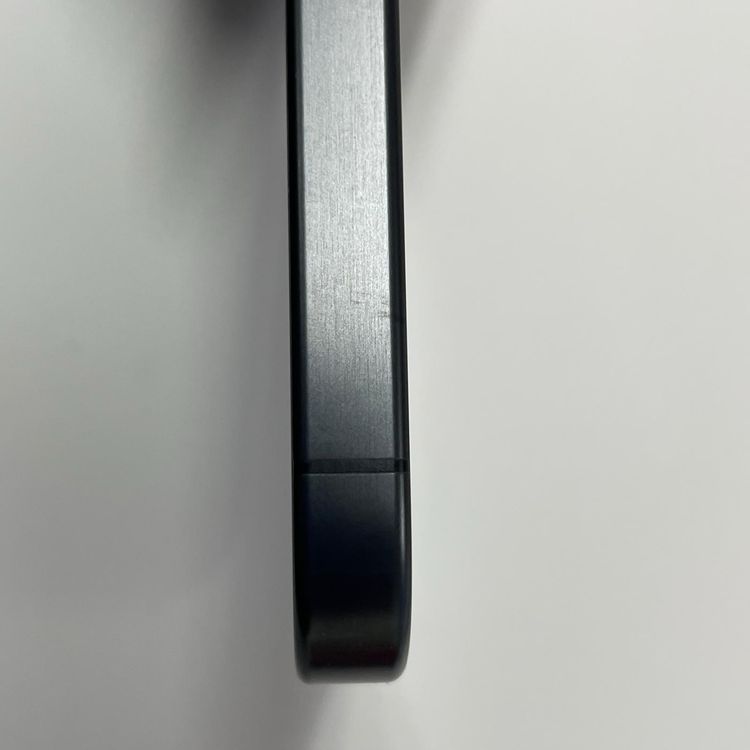 iPhone 15 Pro 256GB �֥�å������˥��� SIM���å������