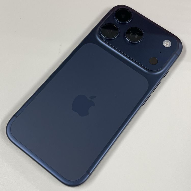 iPhone 17 Pro 256GB �ǥ����ץ֥롼 SIM���å������