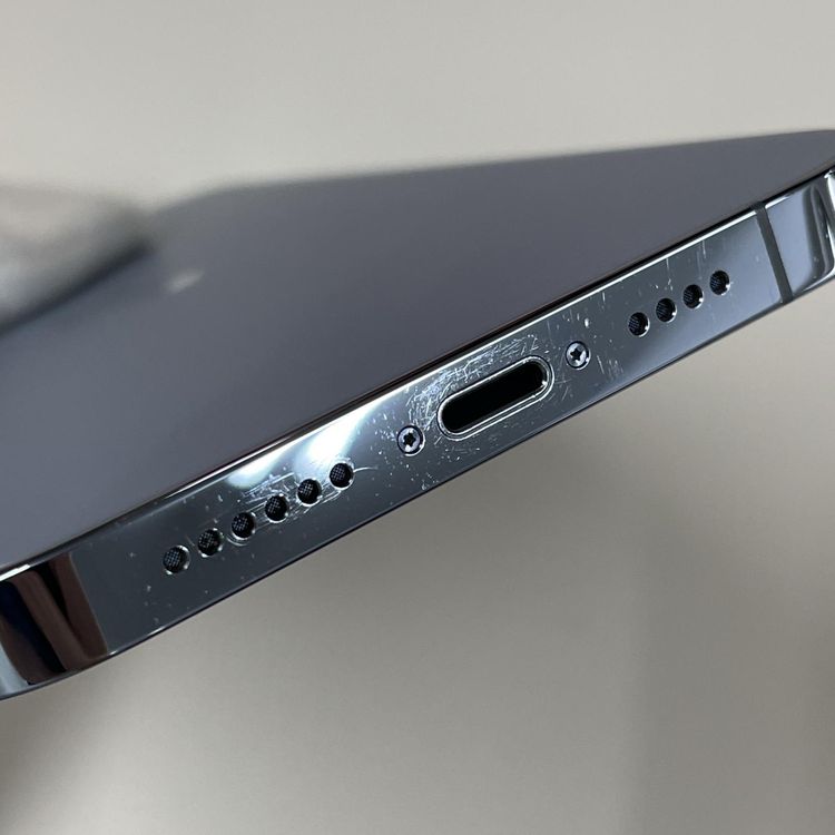 ���������¡��� iPhone 13 Pro Max 256GB ������֥롼 SIM���å������