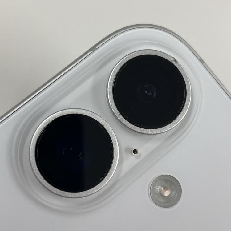 ���������¡��� iPhone 16 128GB �ۥ磻�� SIM���å������