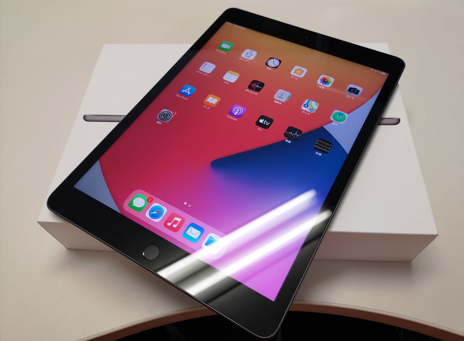 ムスビー｜☆赤ロム保証☆au iPad 第7世代 WiFi+Cellular 32GB SIM  