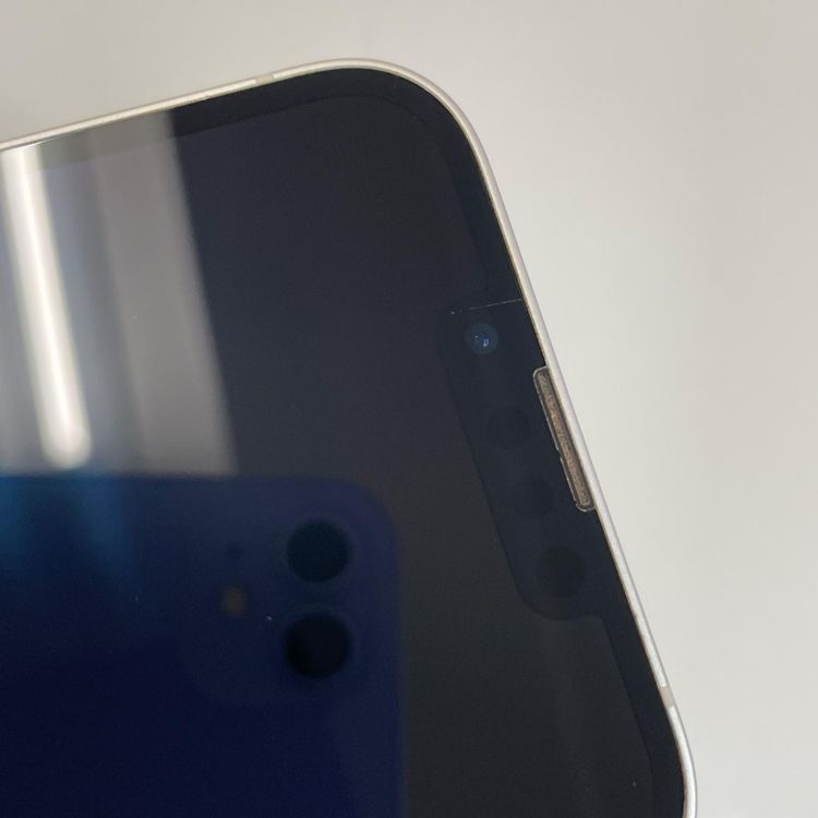 ���������¡��� iPhone 13 256GB �������饤�� SIM���å������