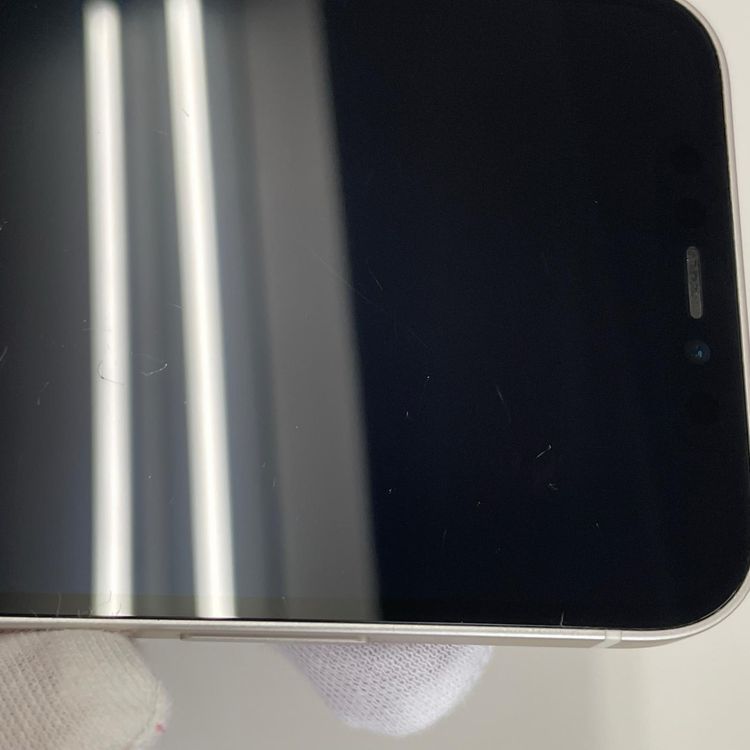 ���������¡��� iPhone 12 64GB �ۥ磻�� SIM���å������