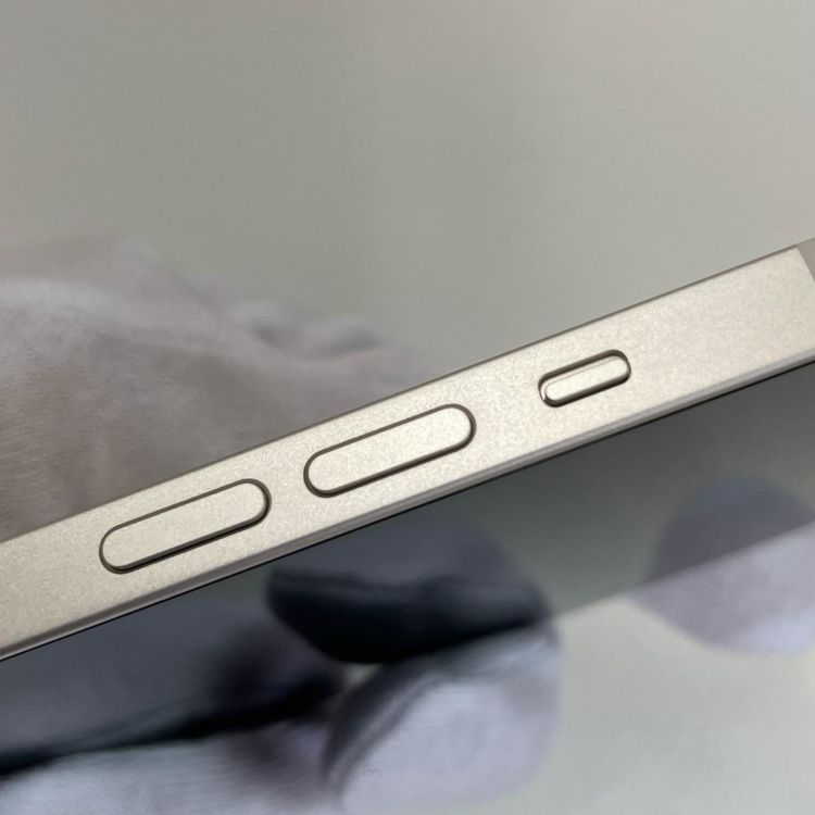 iPhone 14 128GB �������饤�� SIM���å������