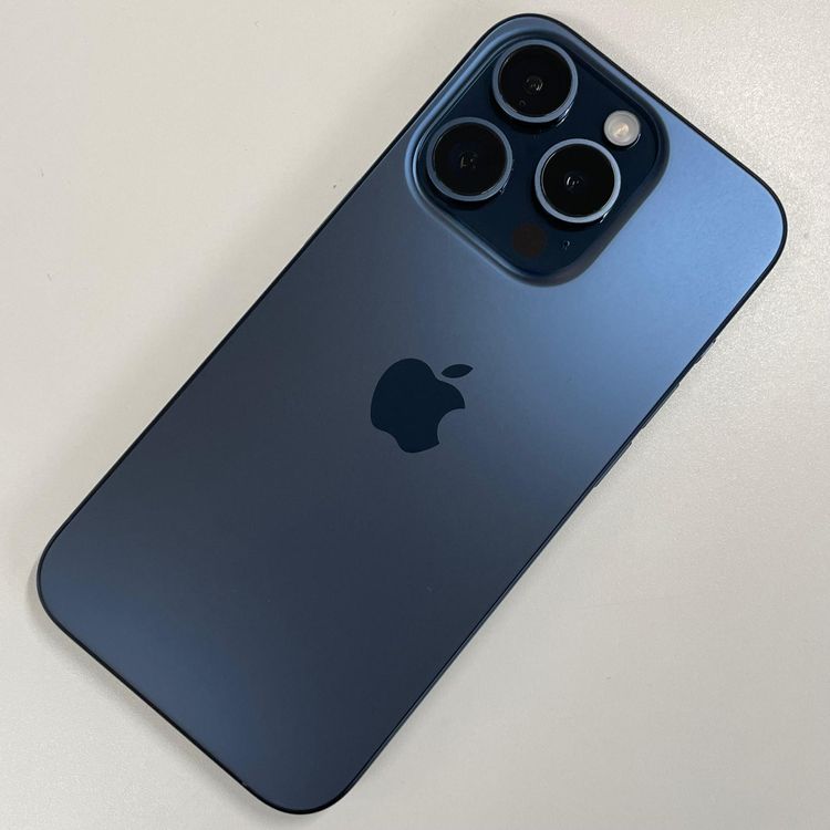 iPhone 15 Pro 256GB �֥롼�����˥��� SIM���å������