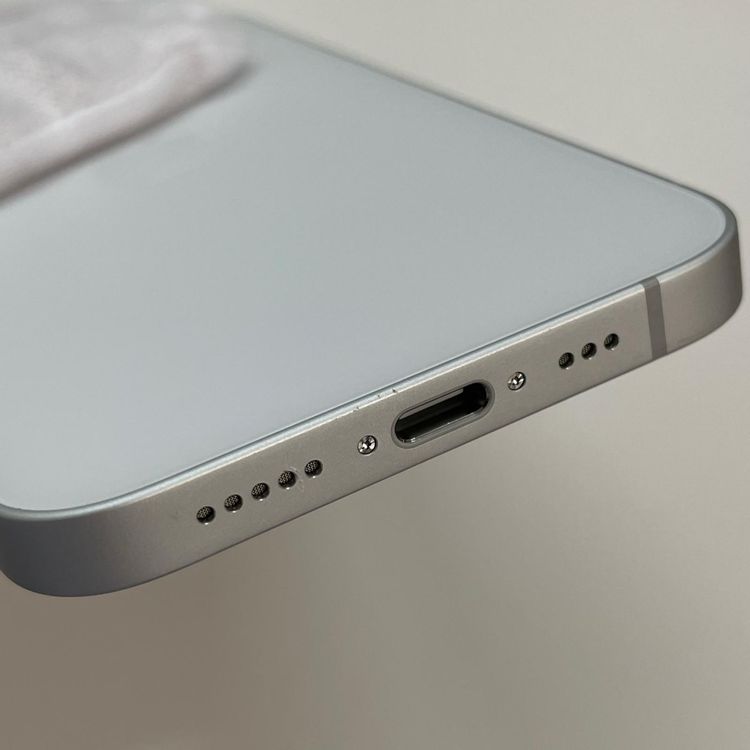 ���������¡��� iPhone 16e 128GB �ۥ磻�� SIM���å������