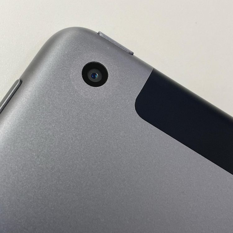 ���������¡��� iPad ��7���� WiFi+Cellular 32GB ���ڡ������쥤 SIM���å������